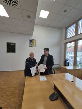 d84f1804-1804-4ba4-b985-3b733cde0b63